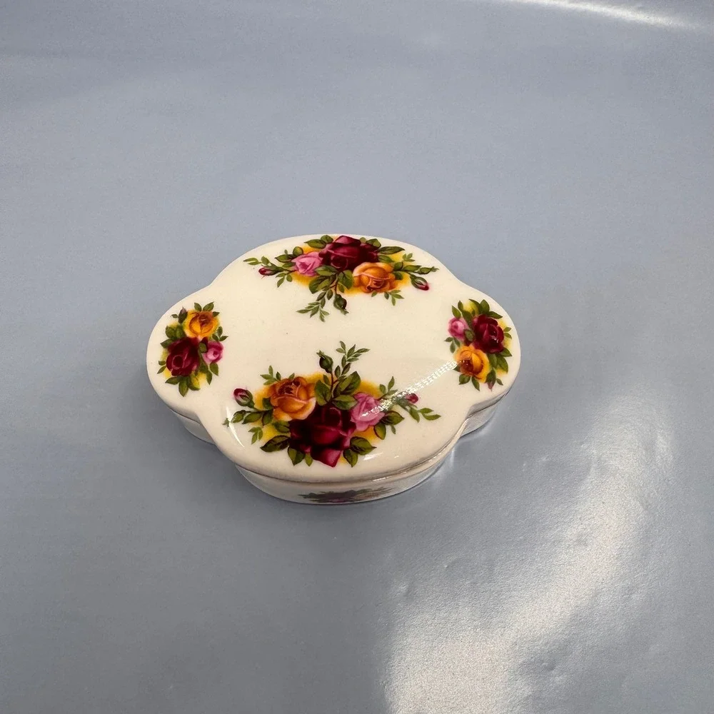 Royal Albert Old Country Roses Trinket Box‎ Jewelry Dish England